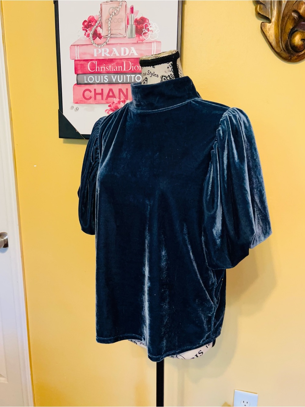 Free People Navy Velvet Mock Neck Puff Sleeve Top size L